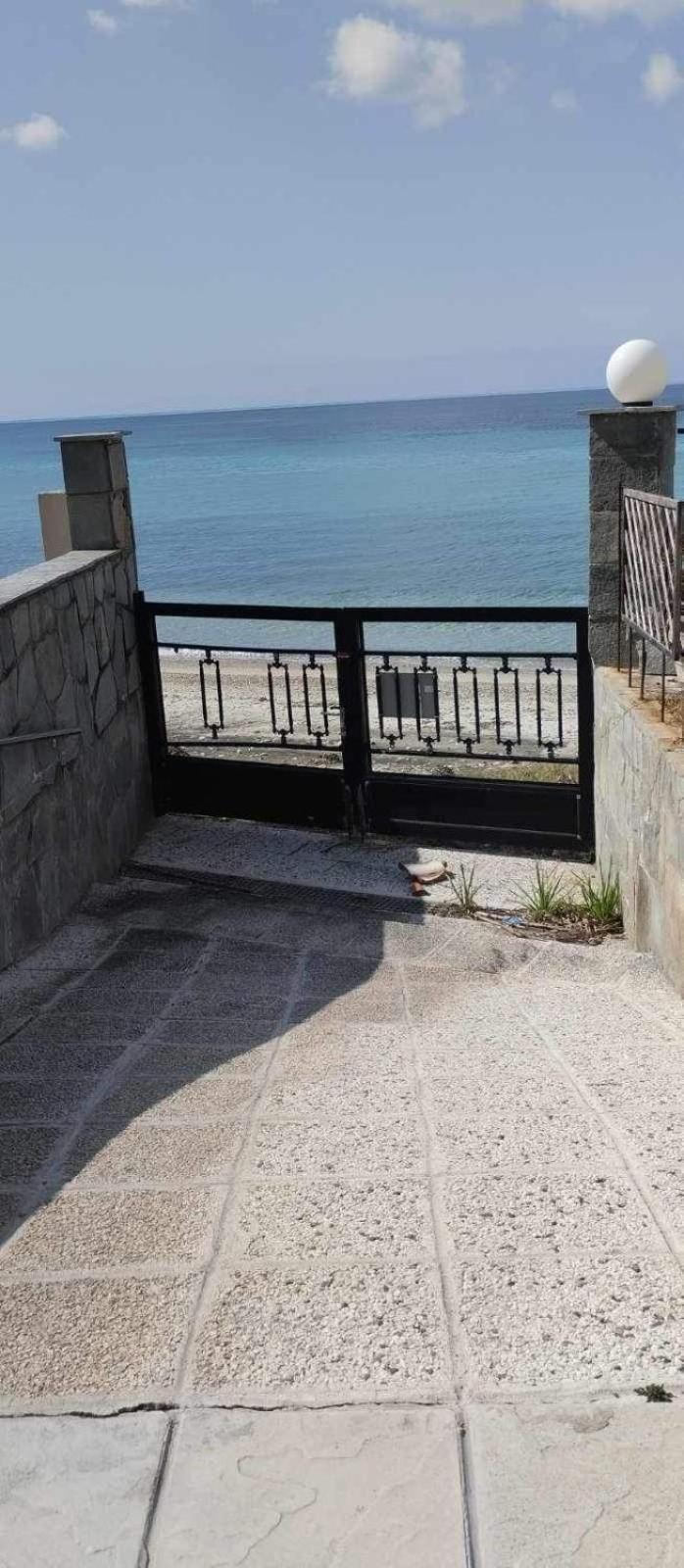Flisvos Loft By The Sea Apartment Skala Fourkas